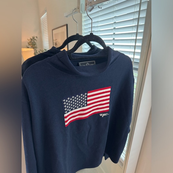 St. John Sweater (XL) - Picture 2 of 6